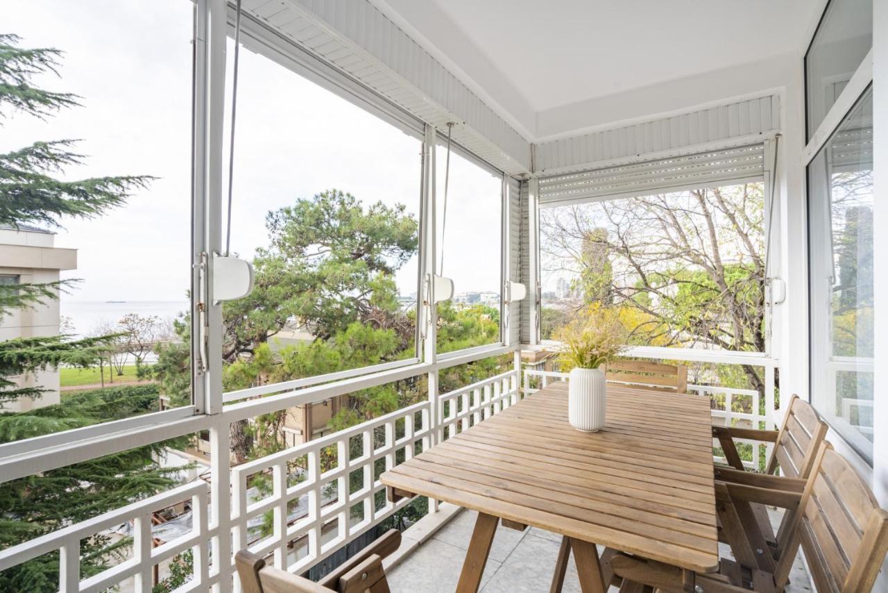 Spacious Flat Near Caddebostan Coast Istambul Exterior foto
